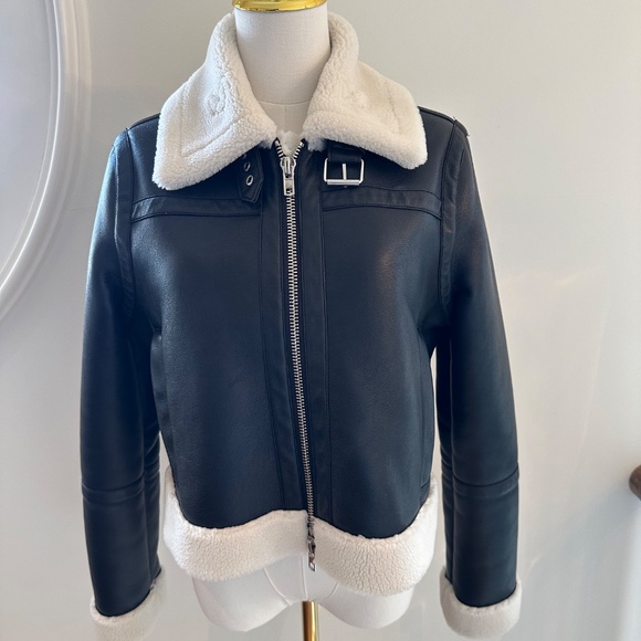 Stand Studio Cropped Black Lorelle Faux Shearling & Leather Jacket/ SMALL/*MINT - Picture 2 of 16